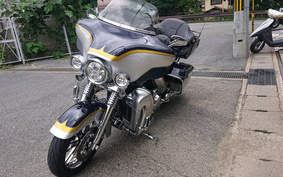 HARLEY FLHTCUSE CVO 2012 PR8