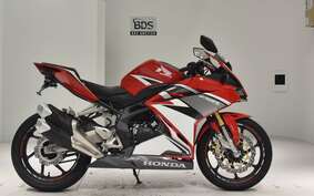 HONDA CBR250RR A MC51