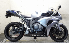 HONDA CBR1000RR 2006 SC57