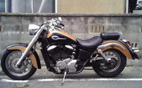 HONDA SHADOW 750 1998 RC44