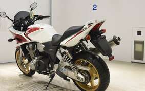 HONDA CB1300SB SUPER BOLDOR A 2006 SC54