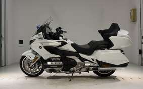 HONDA GL 1800 GOLD WING TOUR DCT 2021 SC79