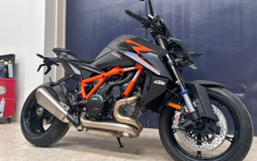 KTM 1390S-DUKE R EVO V3940