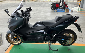 YAMAHA T-MAX 560 ABS 2022 SJ19J