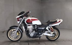 HONDA CB1300SF SUPER FOUR SC40