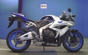 HONDA CBR600RR GEN 3 2007 PC40