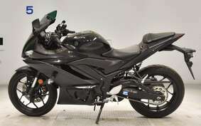 YAMAHA YZF-R3 2021 RH13J