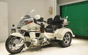 HONDA GL1500 GOLD WING TRIKE 2000