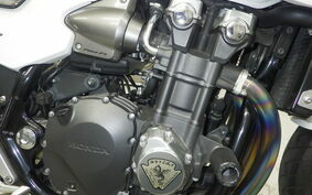 HONDA CB1300SB SUPER BOLDOR A 2010 SC54