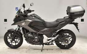 HONDA NC750X D Limited 2020 RC90