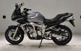 YAMAHA FZS600 FAZER 2005