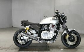 YAMAHA XJR1300 1999 RP01J