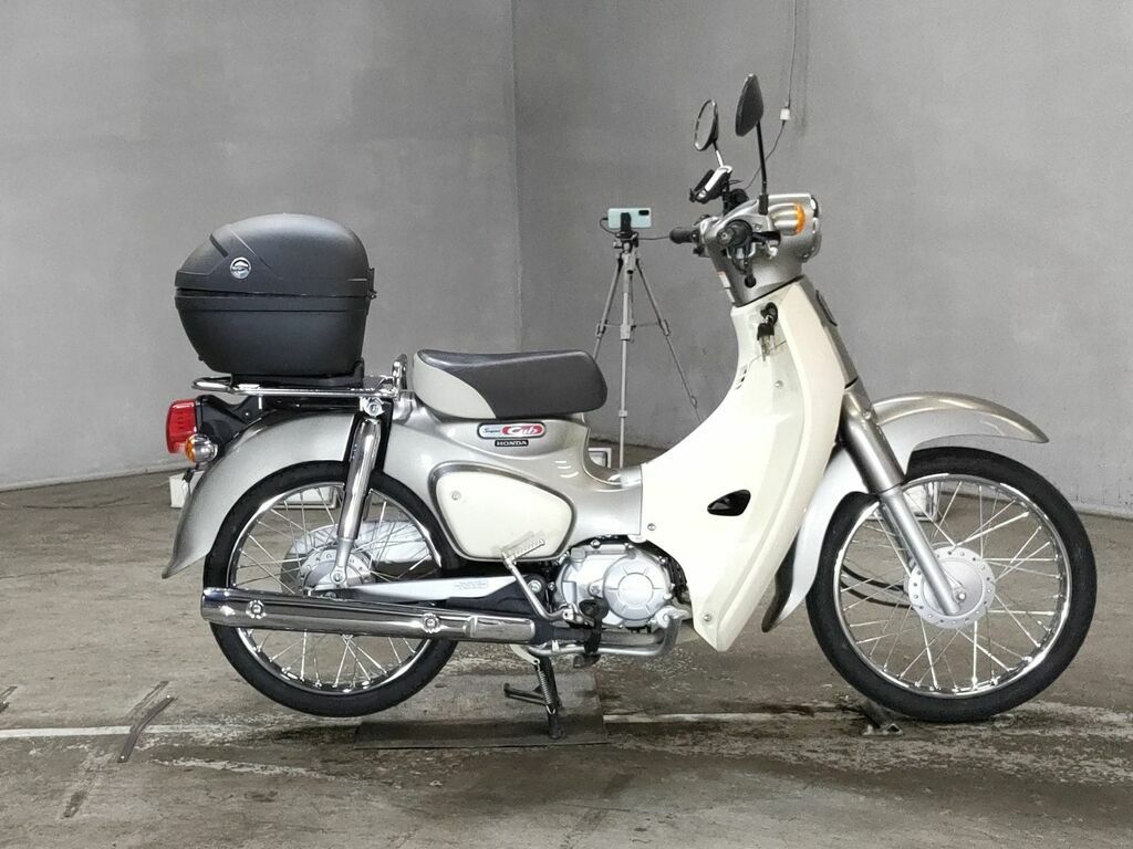 Honda super cub aa09