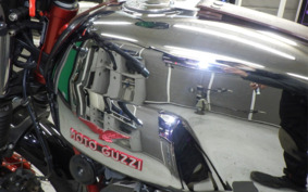 MOTO GUZZI V7 RACER 2 2015