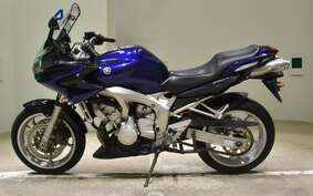 YAMAHA FAZER FZ6 S 2004 RJ07