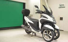 YAMAHA TRICITY 125 SE82J