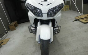 HONDA GL 1800 GOLD WING 2013 SC68