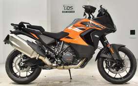 KTM 1290 SUPER ADVENTURE S 2022 V7940