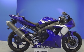 YAMAHA YZF-R1 2002 RN09