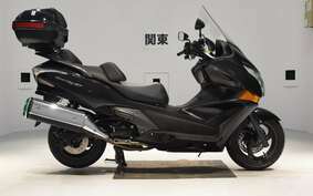 HONDA SILVER WING 400 GT Type 2009 NF03