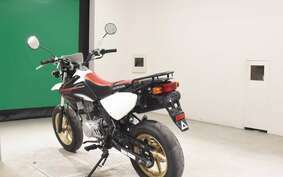 HONDA XR100 MOTARD HD13