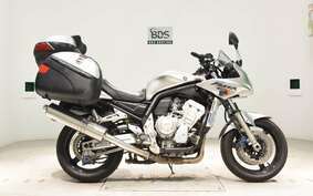 YAMAHA FZS1000 FAZER 2002 RN06