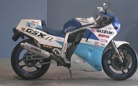 SUZUKI GSX-R750 1987 GR71G