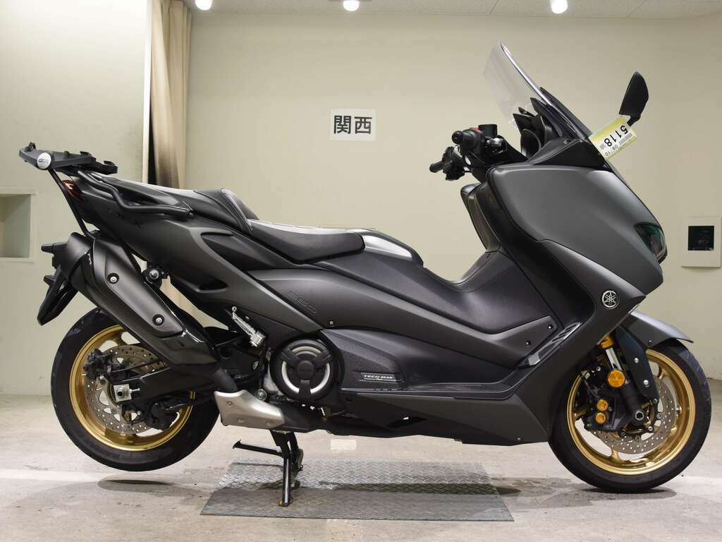 Yamaha TMAX 500 хаки цвет