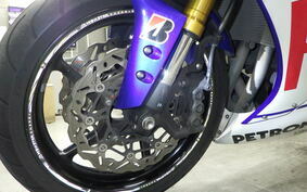 YAMAHA YZF-R1 2011