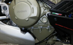 DUCATI STREETFIGHTER V4 S 2022