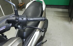 YAMAHA N-MAX SE86J