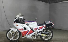 YAMAHA FZR250 2KR