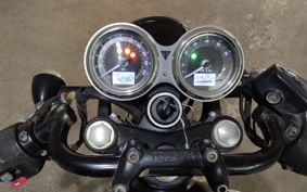 TRIUMPH TRIUMPH BONNEVILLE T100 DAD70G
