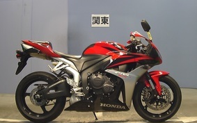 HONDA CBR600RR GEN 3 2007 PC40