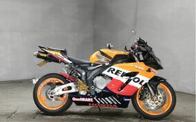 HONDA CBR1000RR 2004 SC57