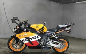 HONDA CBR1000RR 2005 SC57