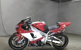 YAMAHA YZF-R1 2002 RN01