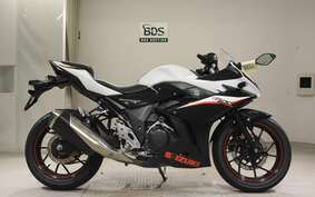 SUZUKI GSX250R DN11A