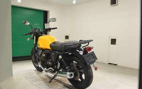 MOTO GUZZI V7 STONE 2 2015