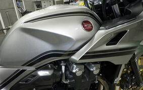 HONDA CB1300SB SUPER BOLDOR EP 2021 SC54