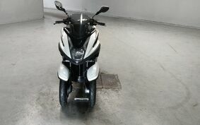 YAMAHA TRICITY 125 SE82J