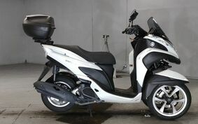 YAMAHA TRICITY 125 SE82J