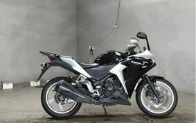 HONDA CBR250R MC41