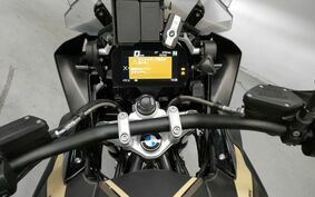 BMW R1250GS 2023 0M01