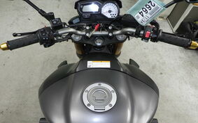 YAMAHA FAZER FZ8 N 2013 RN25