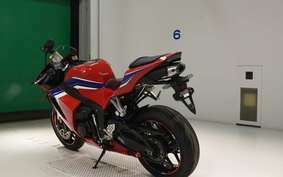 HONDA CBR600RR 2020 PC40