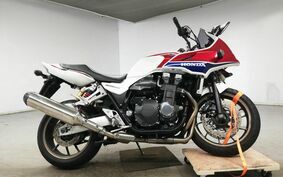 HONDA CB1300SB SUPER BOLDOR 2016 SC54