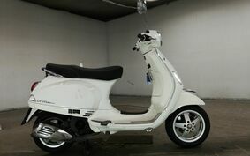 VESPA LX125-3V M683