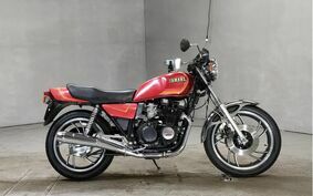 YAMAHA XJ550 4V8