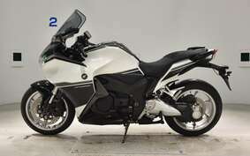 HONDA VFR1200F DCT 2011 SC63